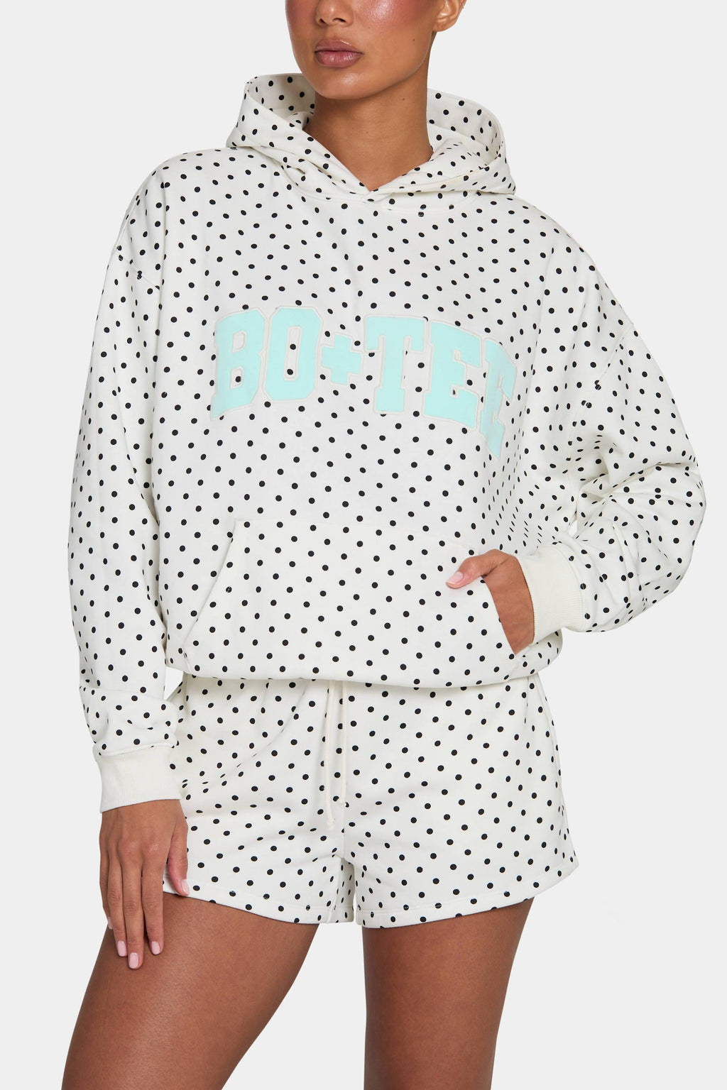 ココナッツ柄の水玉プリント スウェットショーツ
