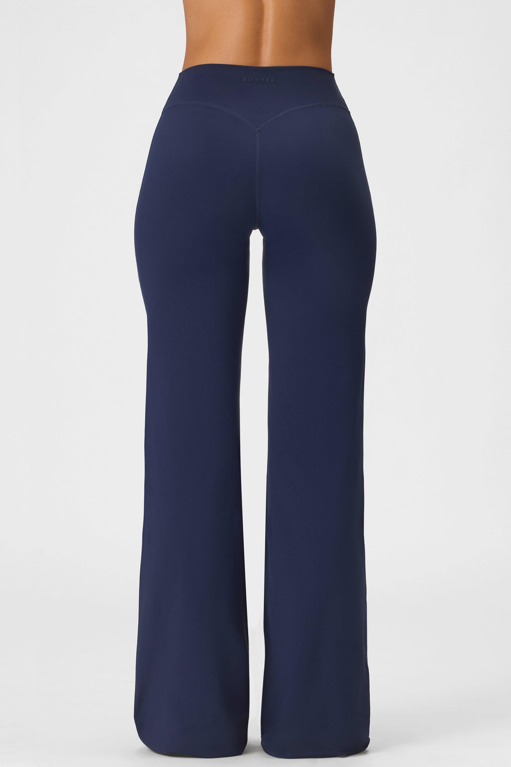 ミッドナイトネイビーのソフトアクティブ・ワイドレッグパンツ