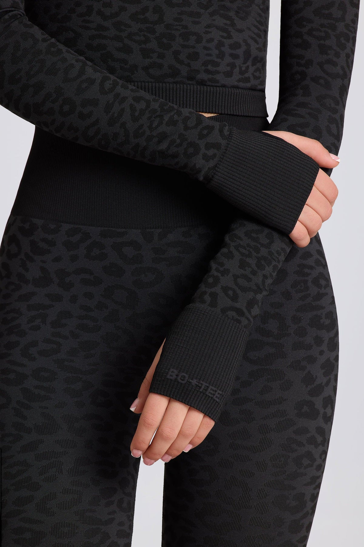 Thermal Long Sleeve Top In Black Leopard