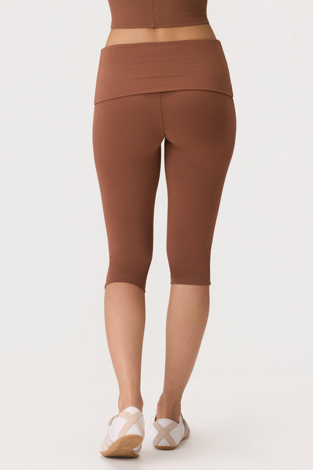 Buttercloud™ Capri Leggings In Cocoa